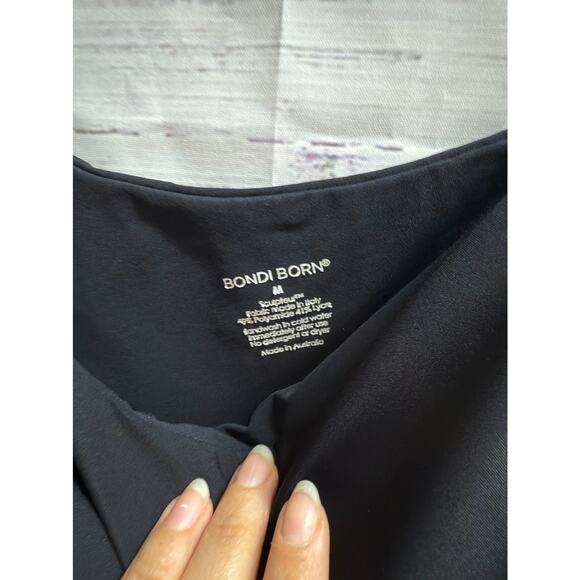 BONDI BORN Ollie Bikini Top in Black Sculpteur Fabric Womens Size M Vacation EUC - Picture 5 of 5